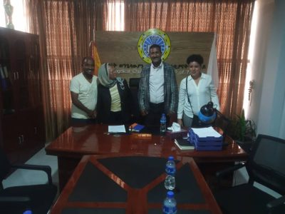 d925b04b-83dd-418b-af68-8f371c8deb80